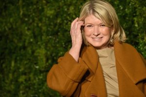 Martha Stewart Biography, Age Net Worth, Jail Time, Crime, Plastic Surgery 